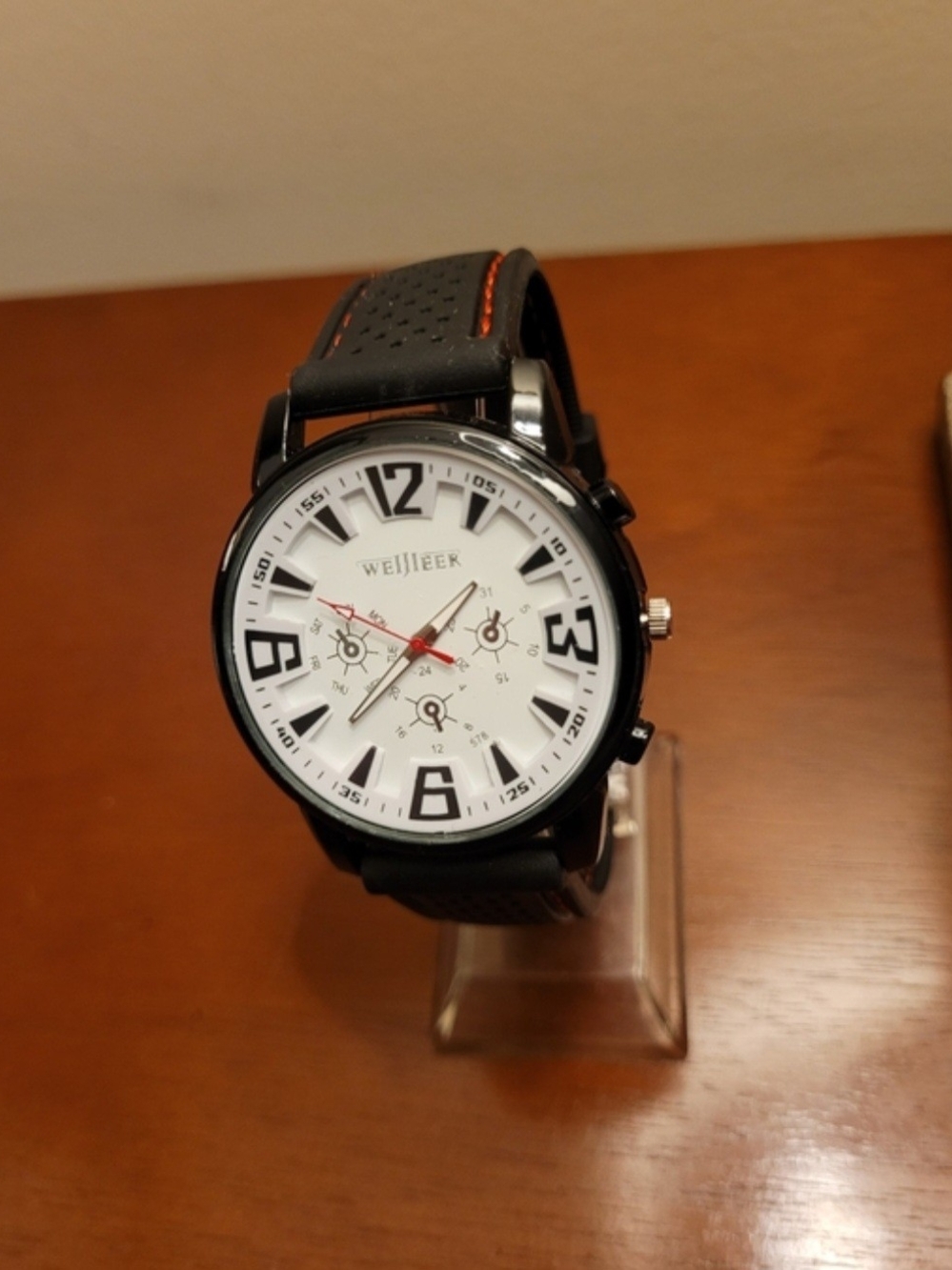 Brand New Men's Weijieer White Analog Watch